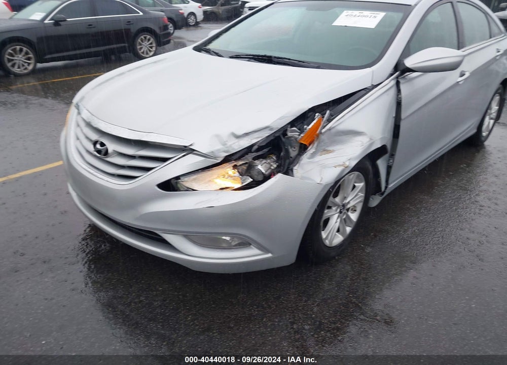 2013 HYUNDAI SONATA GLS VIN: 5NPEB4AC2DH723017