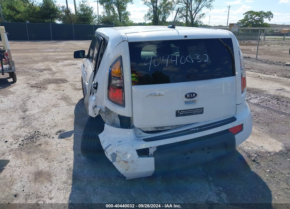 2011 KIA SOUL VIN: KNDJT2A25B7343176