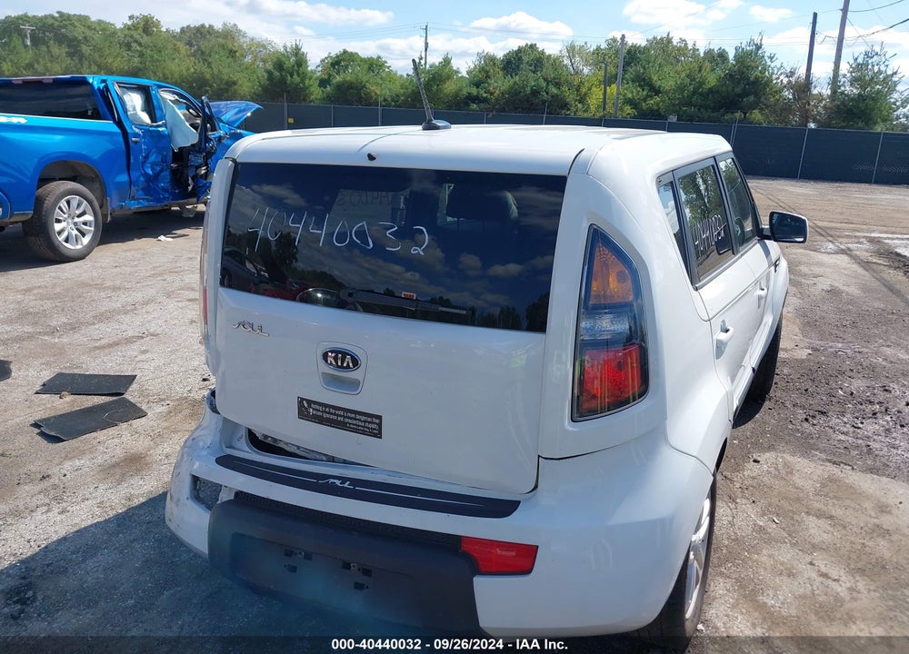 2011 KIA SOUL VIN: KNDJT2A25B7343176