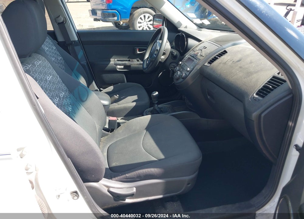 2011 KIA SOUL VIN: KNDJT2A25B7343176