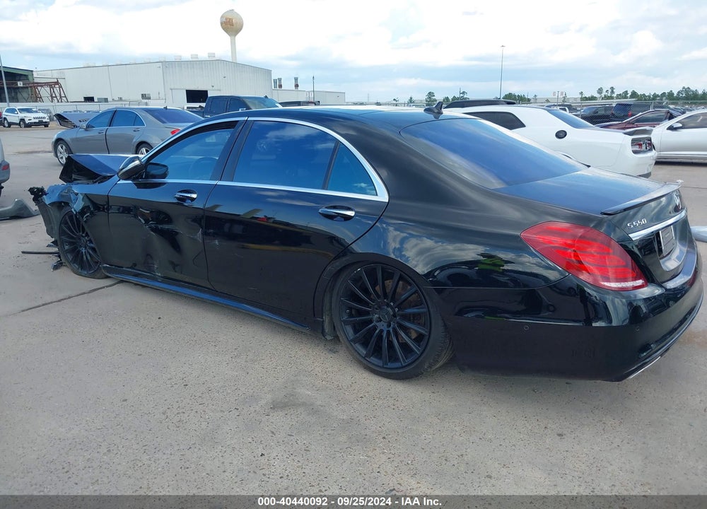 2014 MERCEDES-BENZ S 550 VIN: WDDUG8CB8EA023011