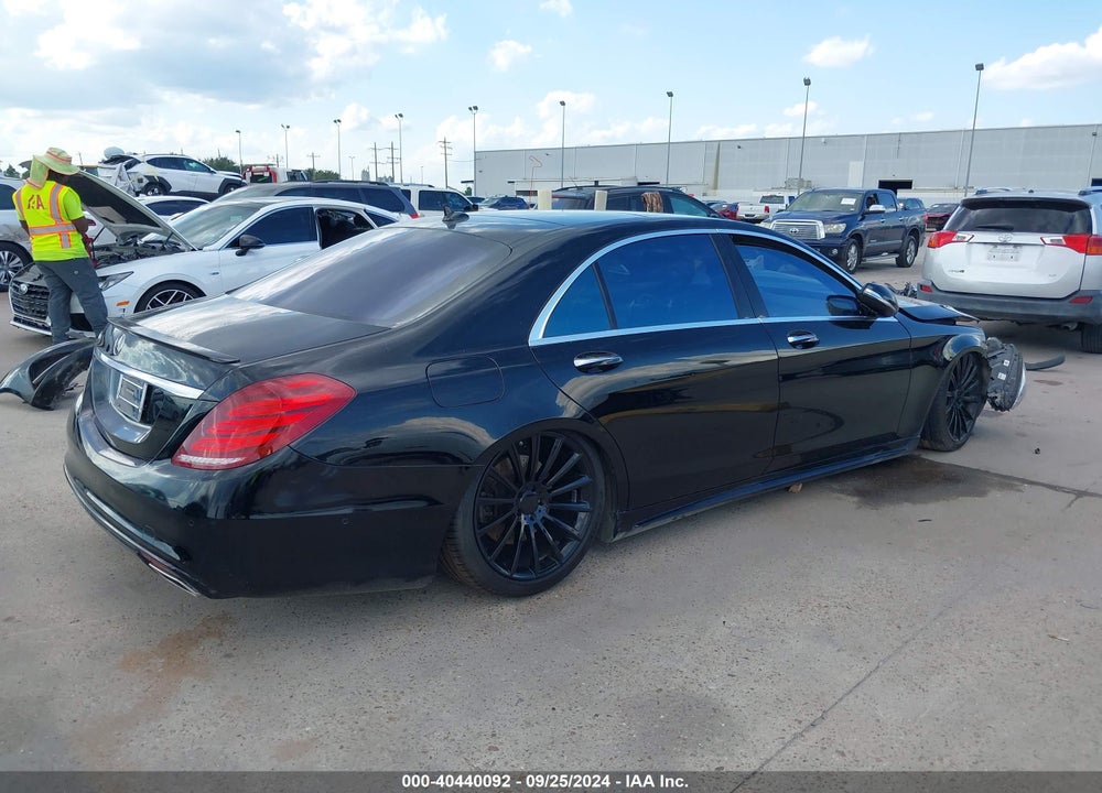 2014 MERCEDES-BENZ S 550 VIN: WDDUG8CB8EA023011