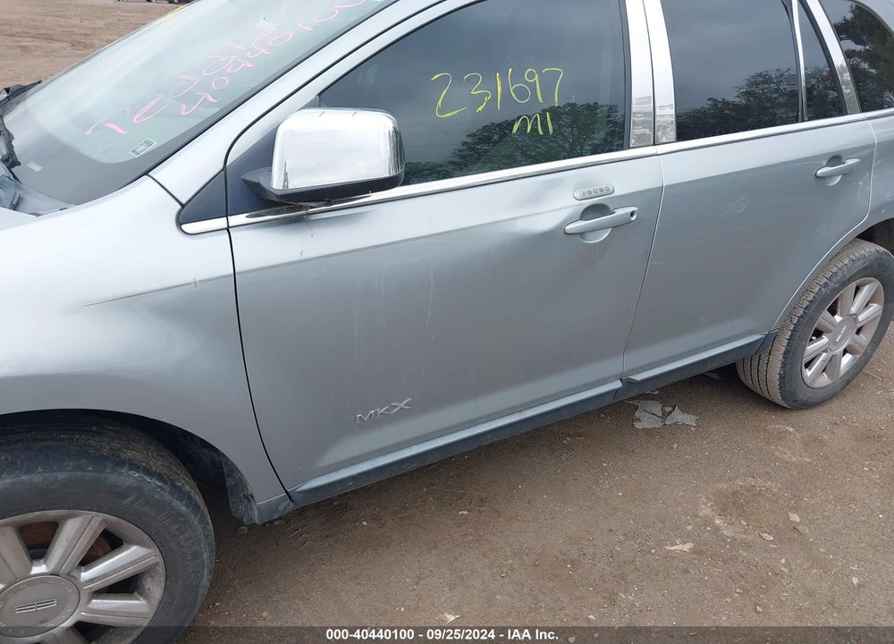 2007 LINCOLN MKX VIN: 2LMDU88C97BJ25591