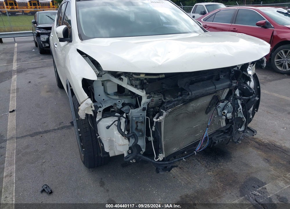 2018 NISSAN ROGUE SV VIN: JN8AT2MT1JW469080