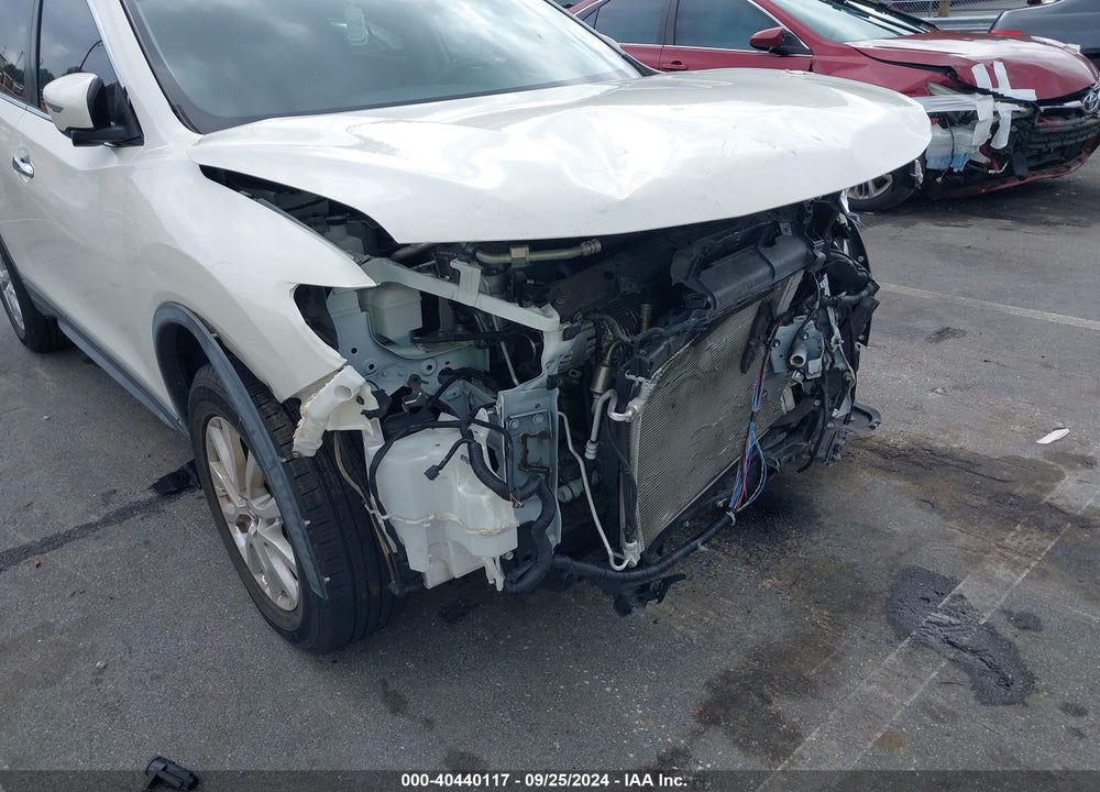 2018 NISSAN ROGUE SV VIN: JN8AT2MT1JW469080