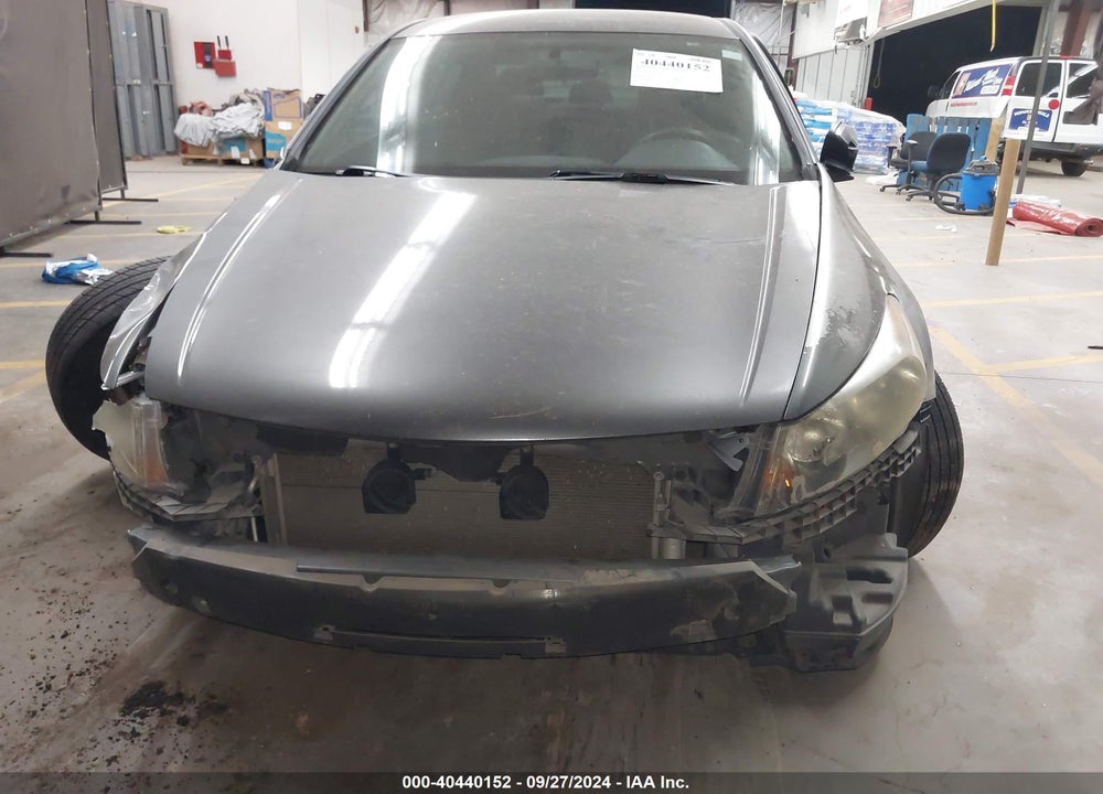 2010 HONDA ACCORD 2.4 LX-P VIN: 1HGCP2F48AA096195