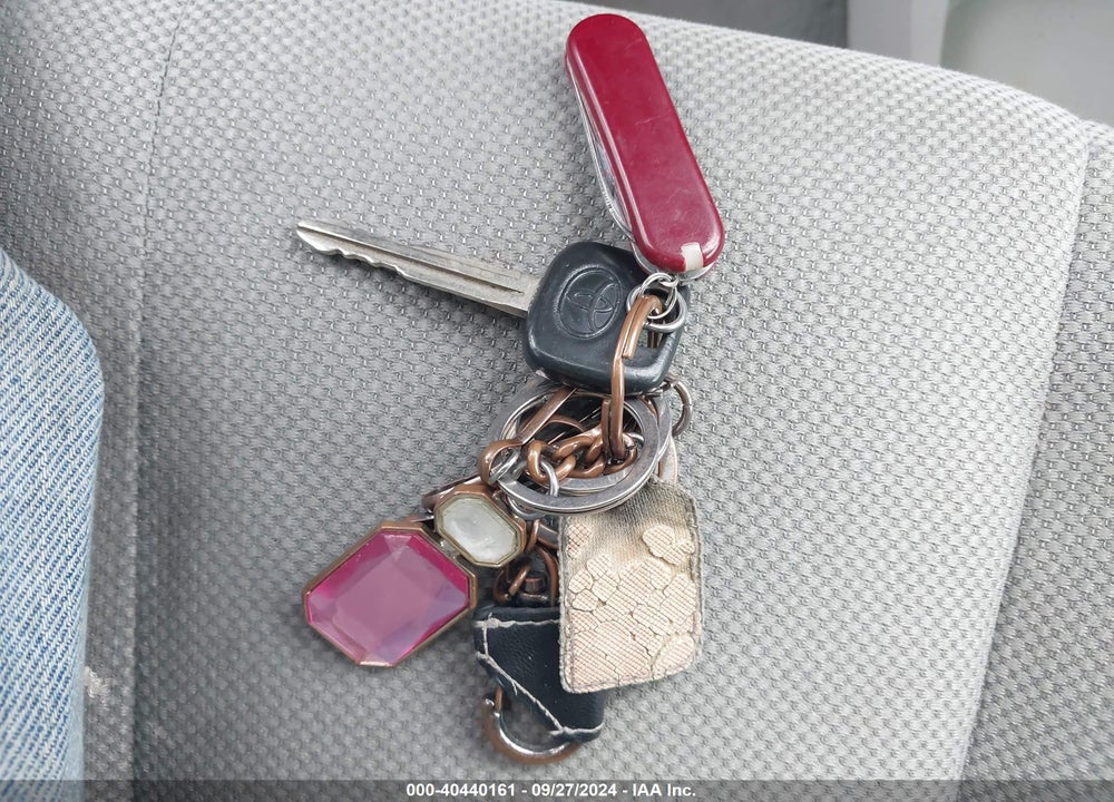 2011 TOYOTA SIENNA BASE V6 VIN: 5TDZK3DC3BS028883