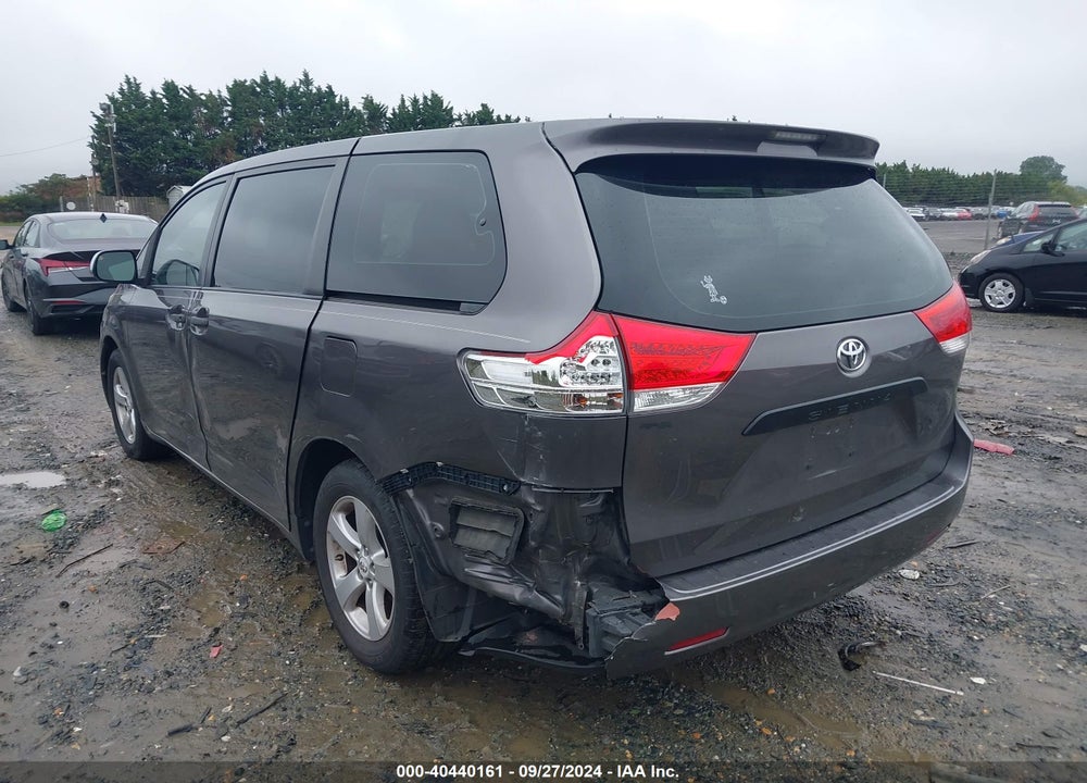 2011 TOYOTA SIENNA BASE V6 VIN: 5TDZK3DC3BS028883