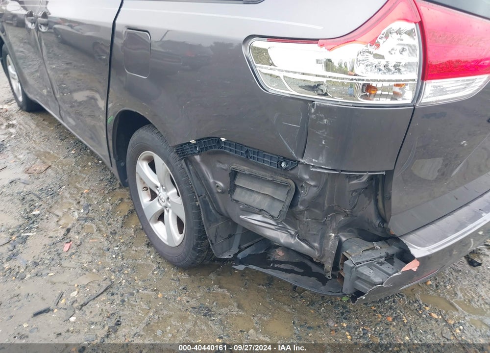 2011 TOYOTA SIENNA BASE V6 VIN: 5TDZK3DC3BS028883