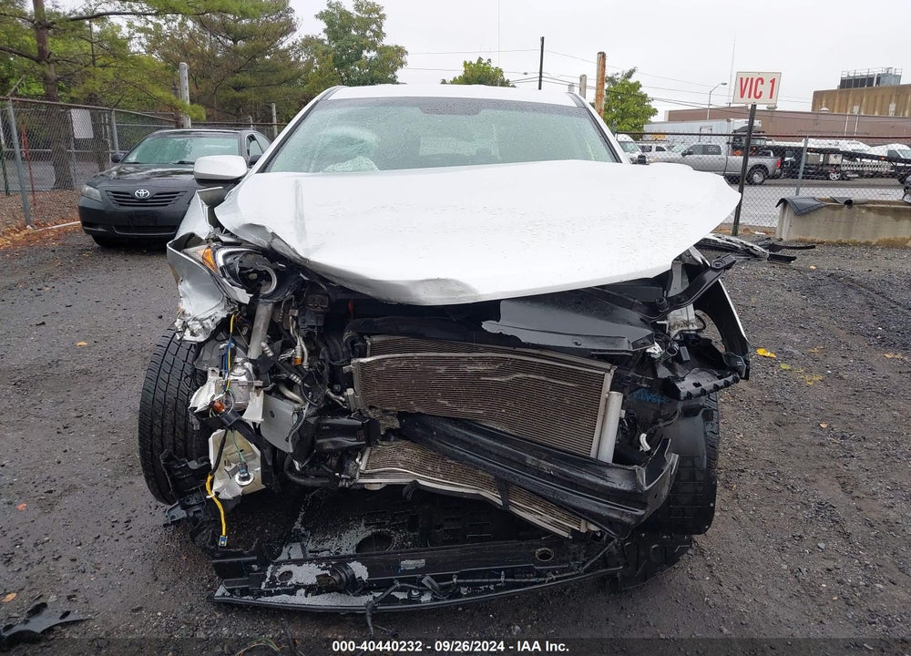 2018 HYUNDAI SANTA FE SPORT 2.4L VIN: 5XYZT3LB3JG560037