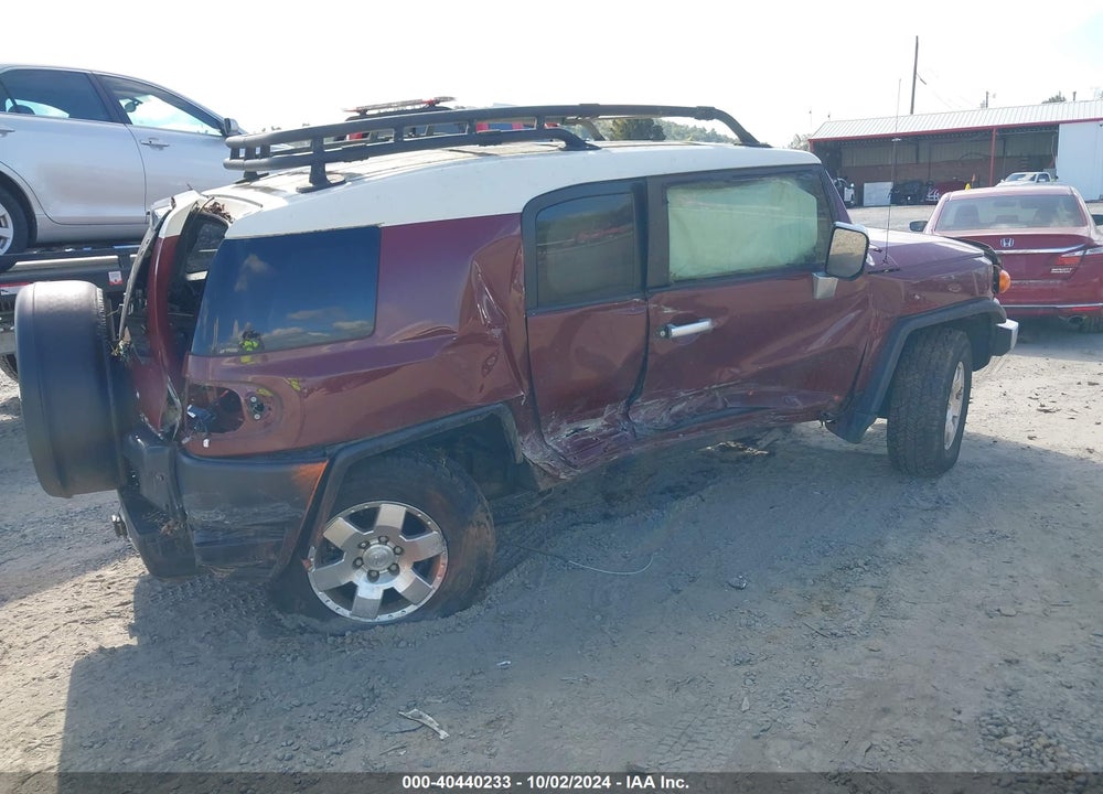 2008 TOYOTA FJ CRUISER VIN: JTEBU11F28K051713