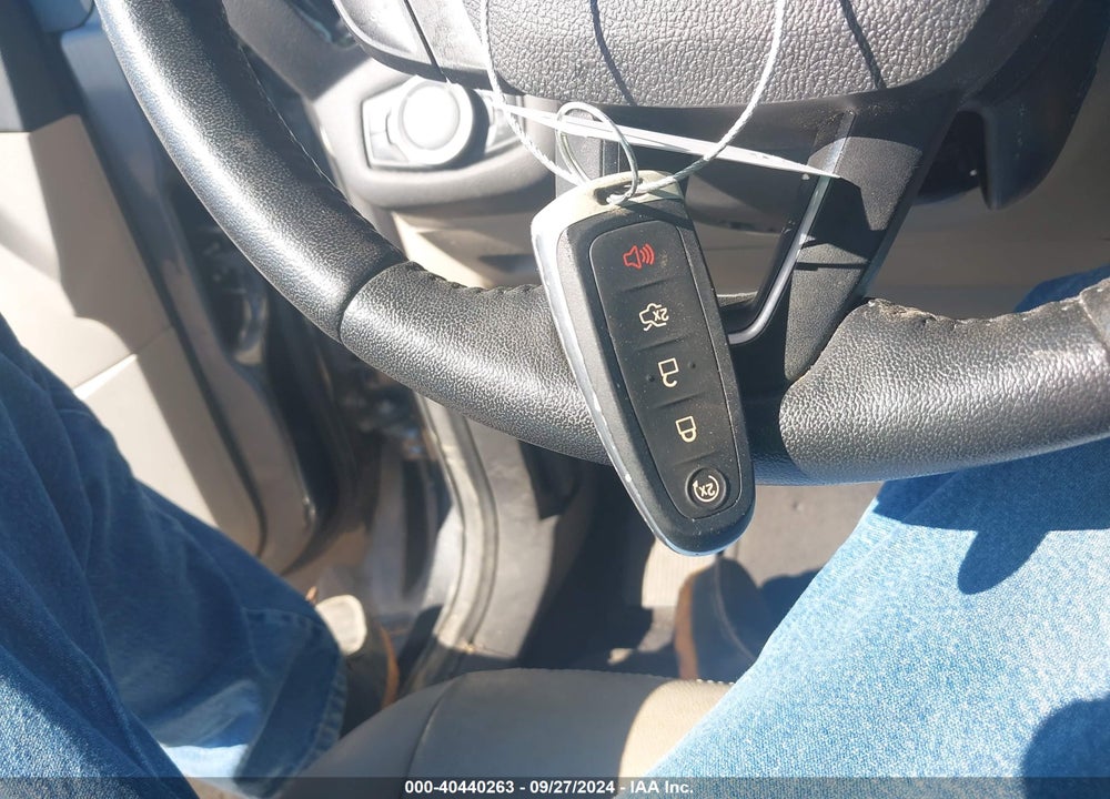 2017 FORD ESCAPE TITANIUM VIN: 1FMCU0J94HUC13869