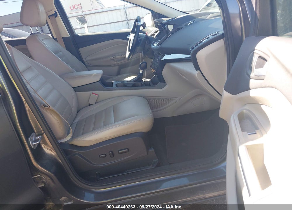 2017 FORD ESCAPE TITANIUM VIN: 1FMCU0J94HUC13869