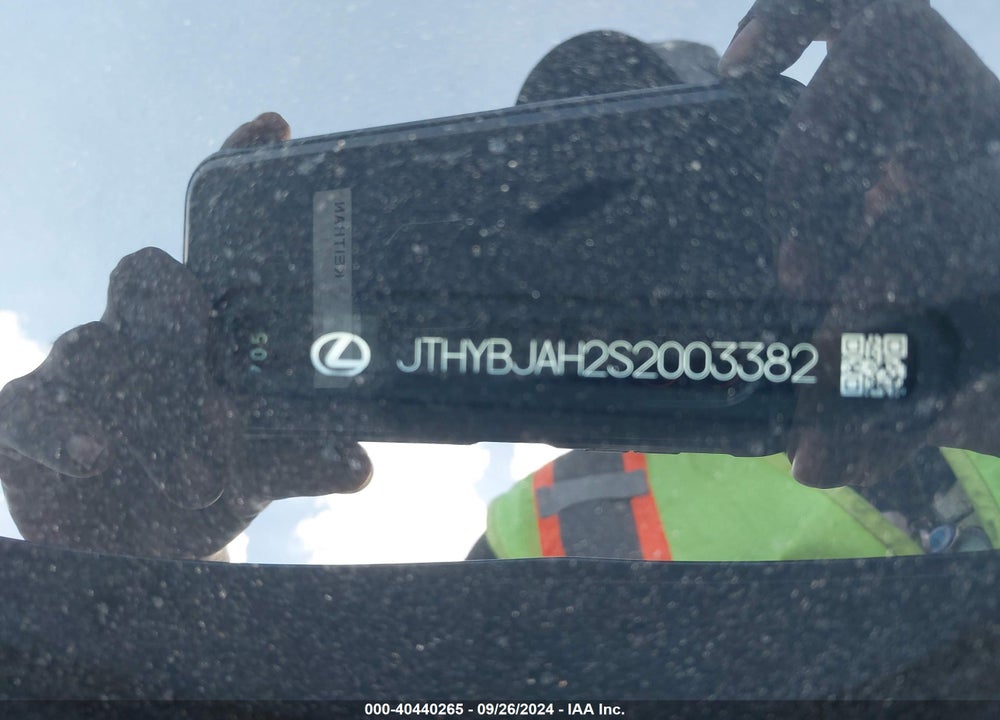 2025 LEXUS UX 300H F SPORT HANDLING VIN: JTHYBJAH2S2003382