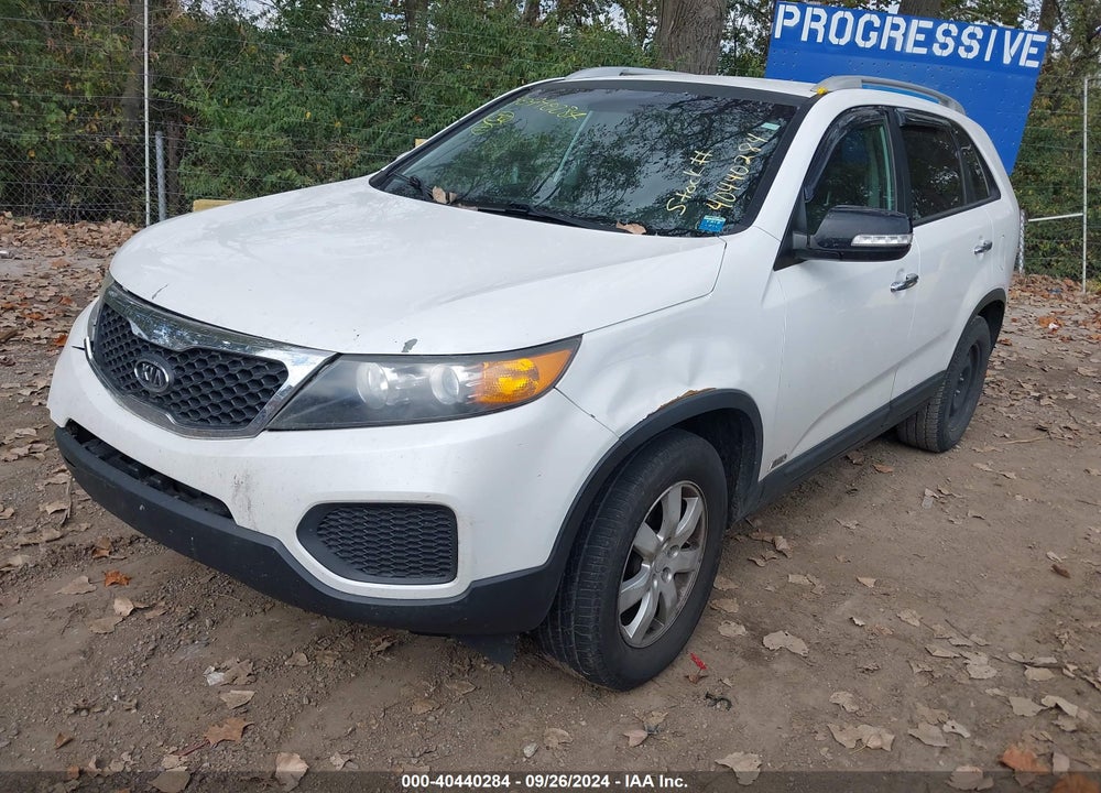 2011 KIA SORENTO LX V6 VIN: 5XYKTDA25BG163831