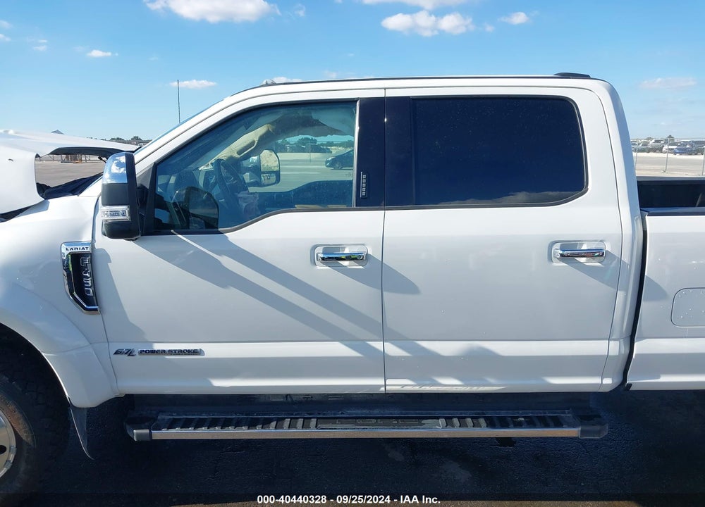 2022 FORD SUPER DUTY F-450 DRW LARIAT VIN: 1FT8W4DT8NEC83285