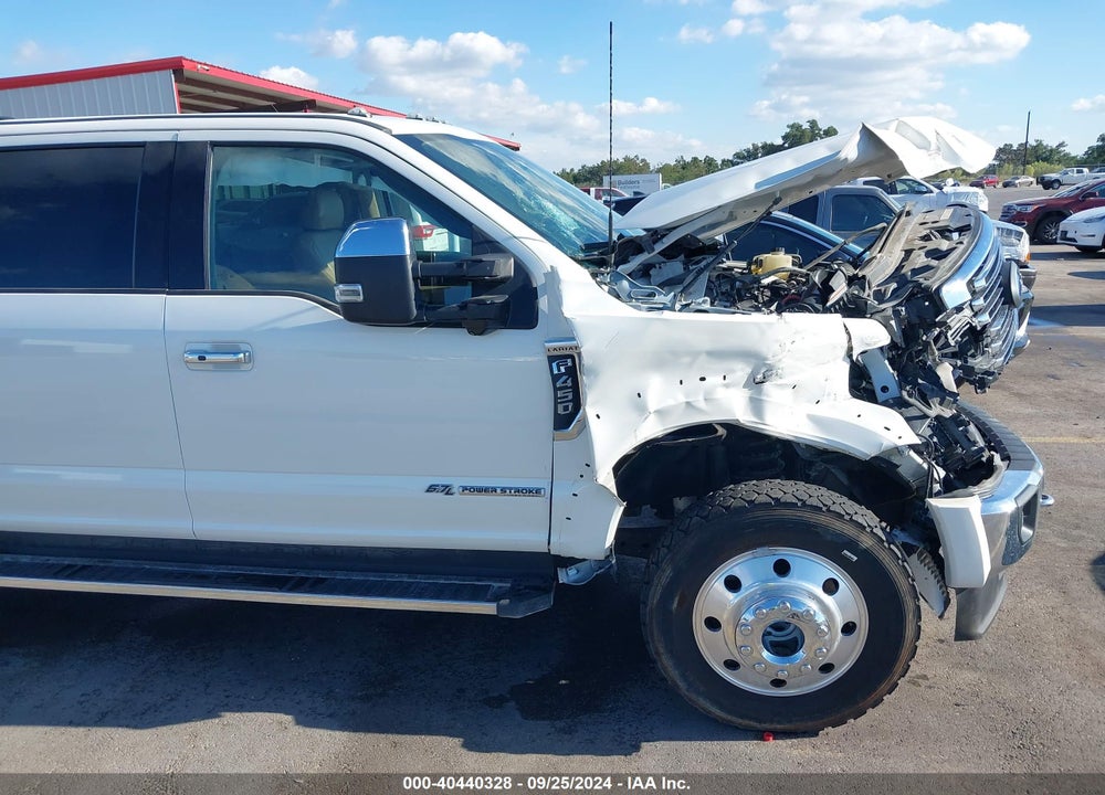 2022 FORD SUPER DUTY F-450 DRW LARIAT VIN: 1FT8W4DT8NEC83285
