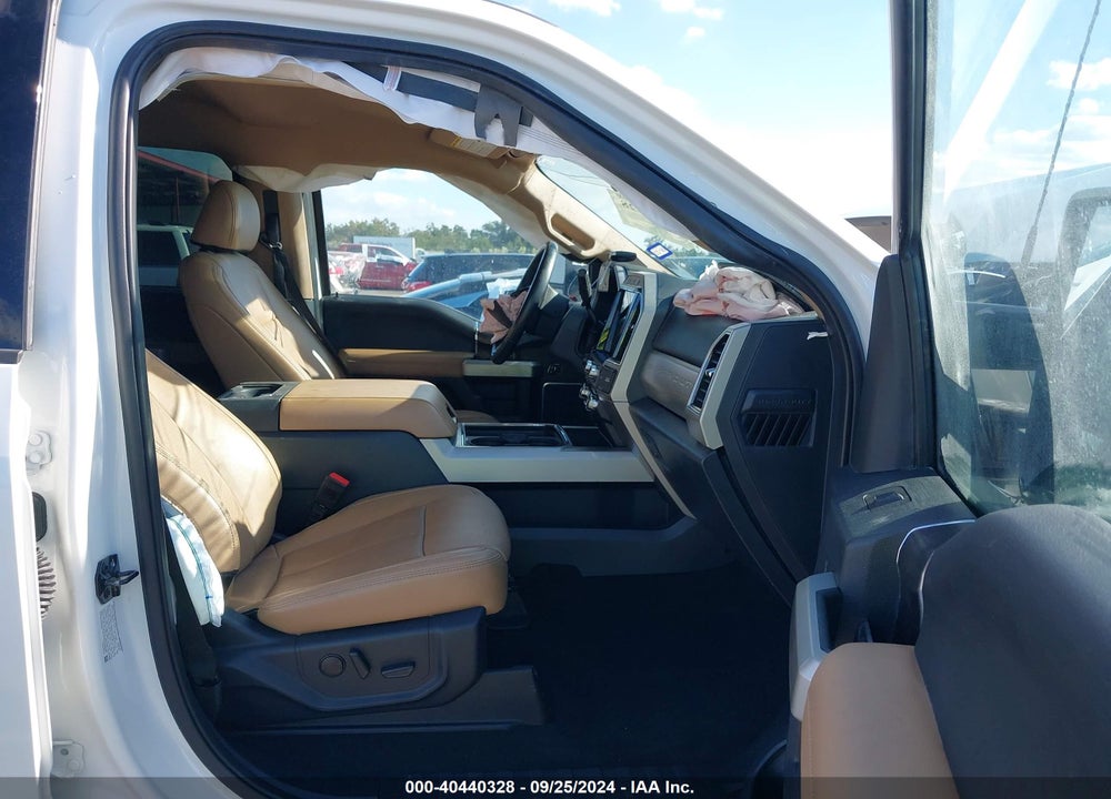 2022 FORD SUPER DUTY F-450 DRW LARIAT VIN: 1FT8W4DT8NEC83285