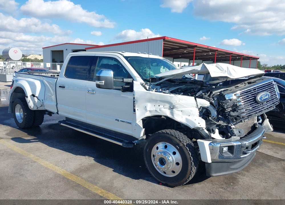2022 FORD SUPER DUTY F-450 DRW LARIAT VIN: 1FT8W4DT8NEC83285