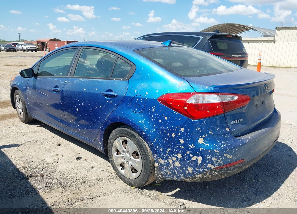 2015 KIA FORTE LX VIN: KNAFX4A66F5330623