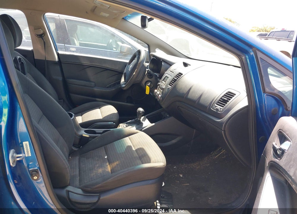 2015 KIA FORTE LX VIN: KNAFX4A66F5330623