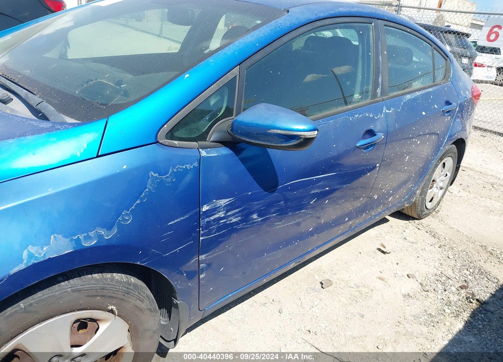 2015 KIA FORTE LX VIN: KNAFX4A66F5330623
