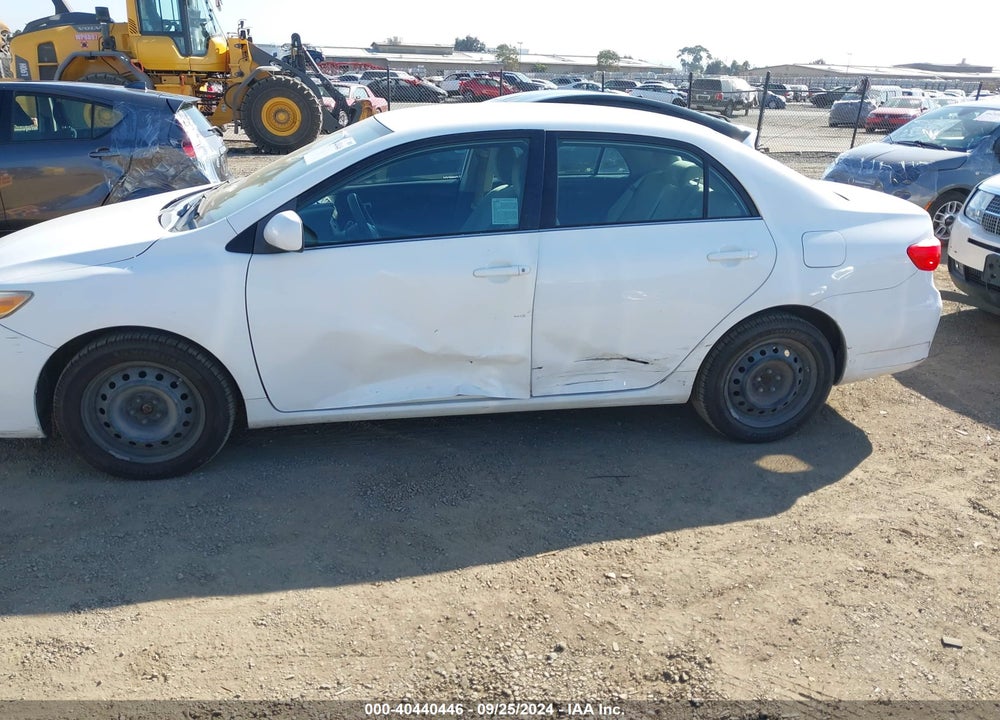 2013 TOYOTA COROLLA LE VIN: 2T1BU4EE1DC114092