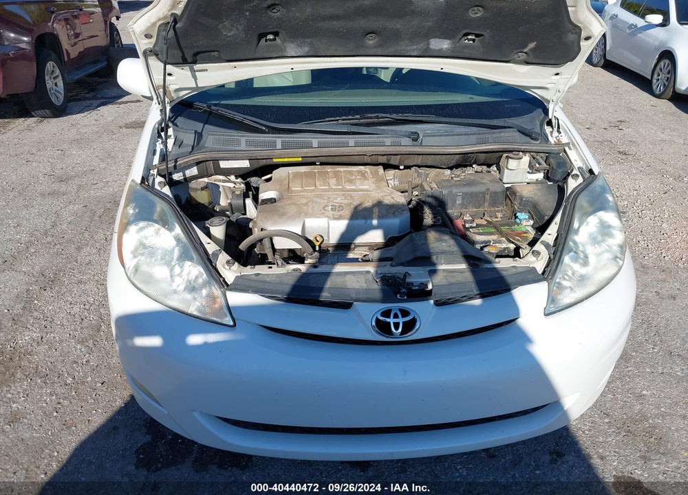 2009 TOYOTA SIENNA XLE VIN: 5TDZK22C59S277855