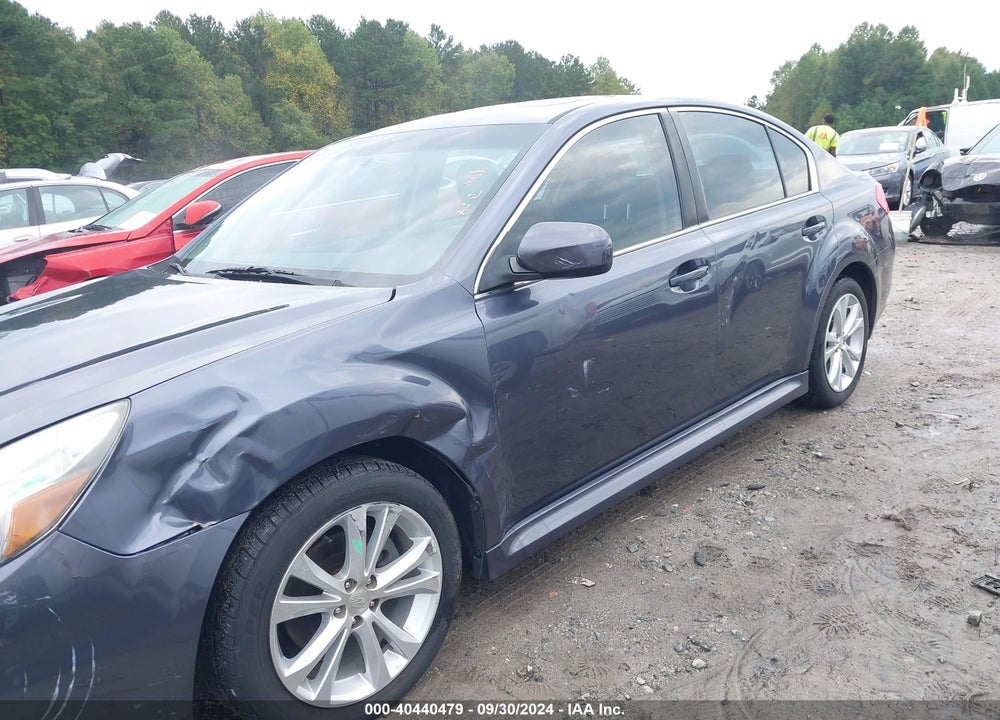 2014 SUBARU LEGACY 2.5I LIMITED VIN: 4S3BMCL64E3003701