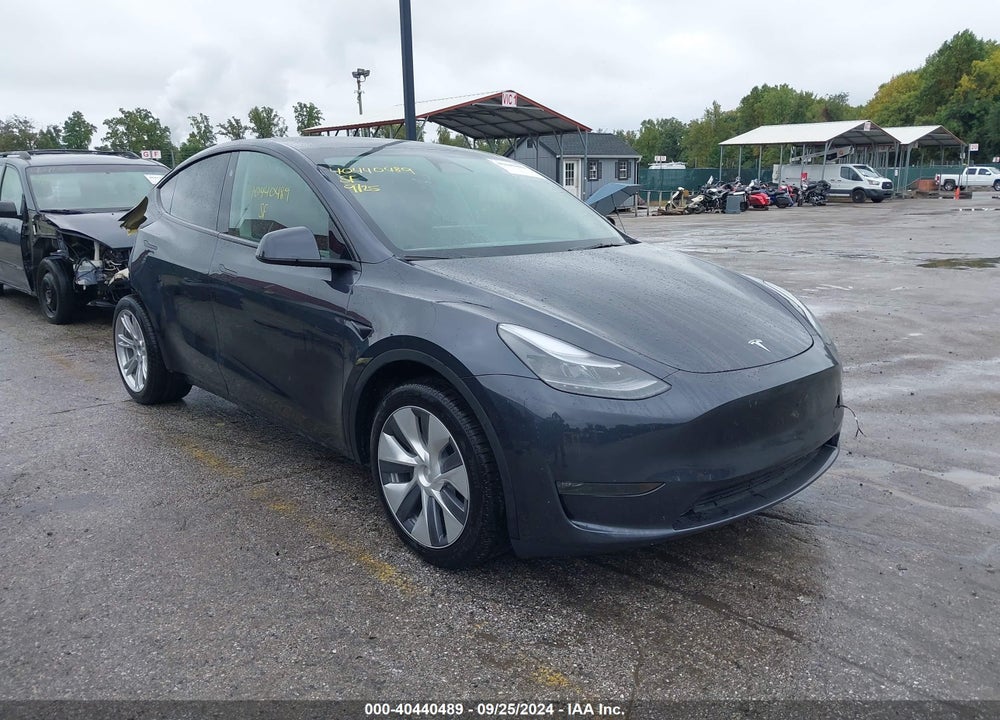 2024 TESLA MODEL Y LONG RANGE DUAL MOTOR ALL-WHEEL DRIVE VIN: 7SAYGDEE1RA271965