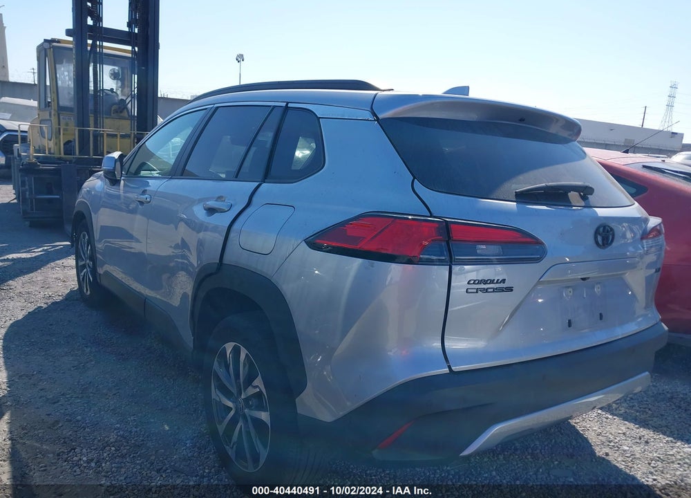 2022 TOYOTA COROLLA CROSS XLE VIN: 7MUEAAAG0NV036883
