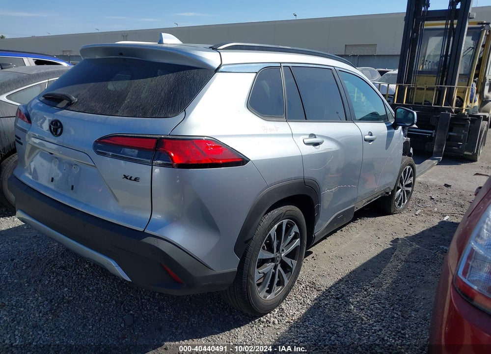 2022 TOYOTA COROLLA CROSS XLE VIN: 7MUEAAAG0NV036883