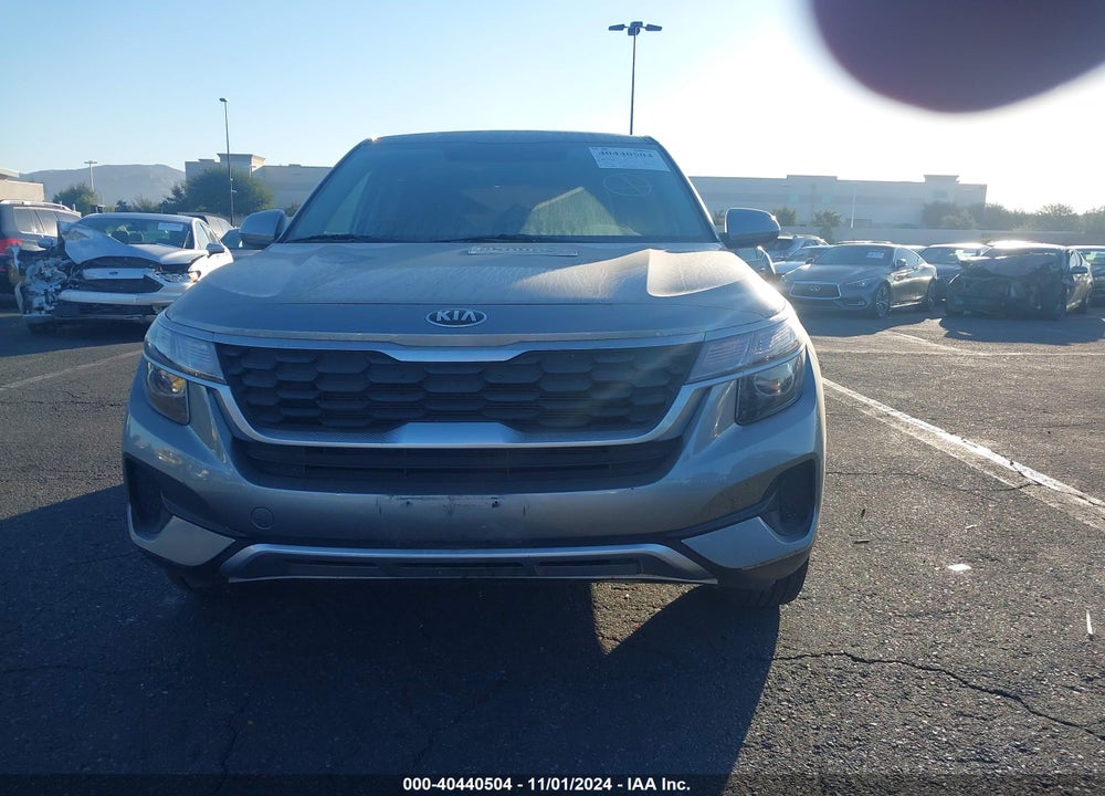 2021 KIA SELTOS LX VIN: KNDEPCAA3M7077419