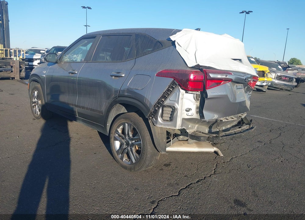 2021 KIA SELTOS LX VIN: KNDEPCAA3M7077419