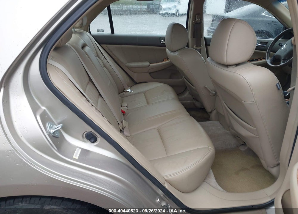 2003 HONDA ACCORD 2.4 EX VIN: JHMCM56623C057859