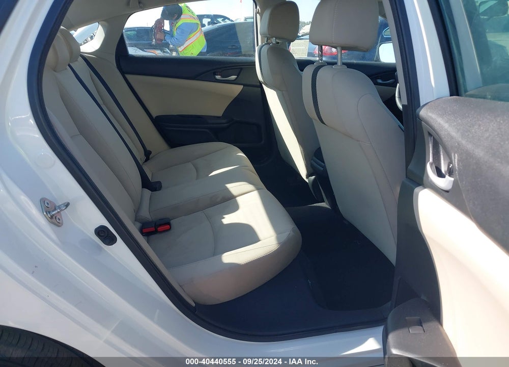 2016 HONDA CIVIC LX VIN: 2HGFC2F55GH550088