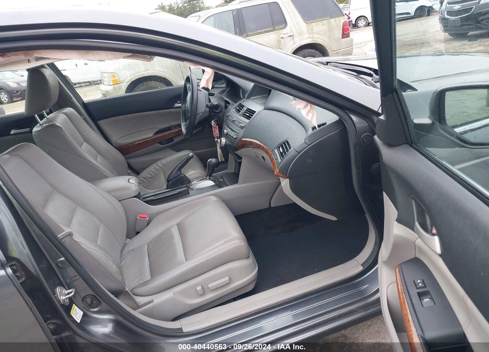 2012 HONDA ACCORD 2.4 EX-L VIN: 1HGCP2F83CA081450