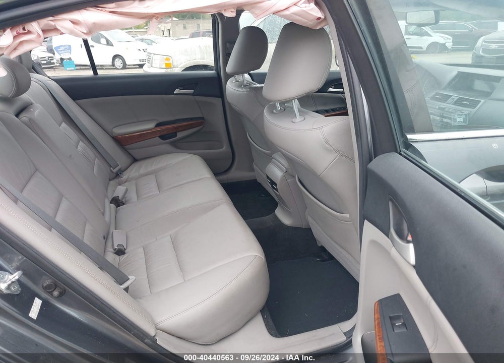 2012 HONDA ACCORD 2.4 EX-L VIN: 1HGCP2F83CA081450