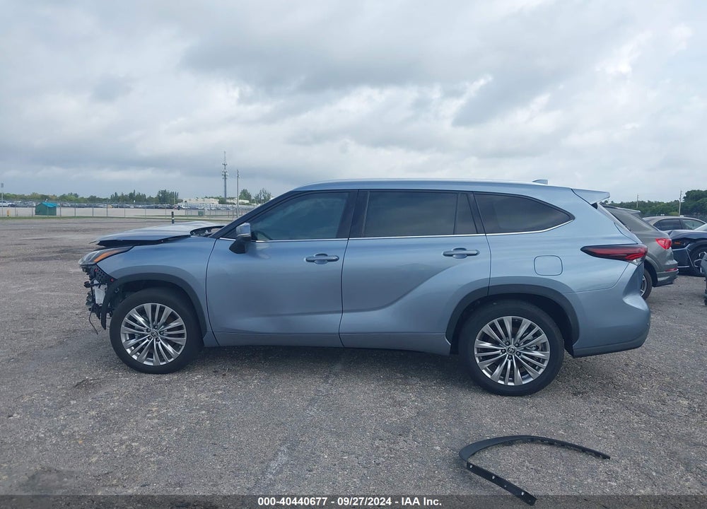 2024 TOYOTA HIGHLANDER PLATINUM VIN: 5TDKDRAHXRS537197
