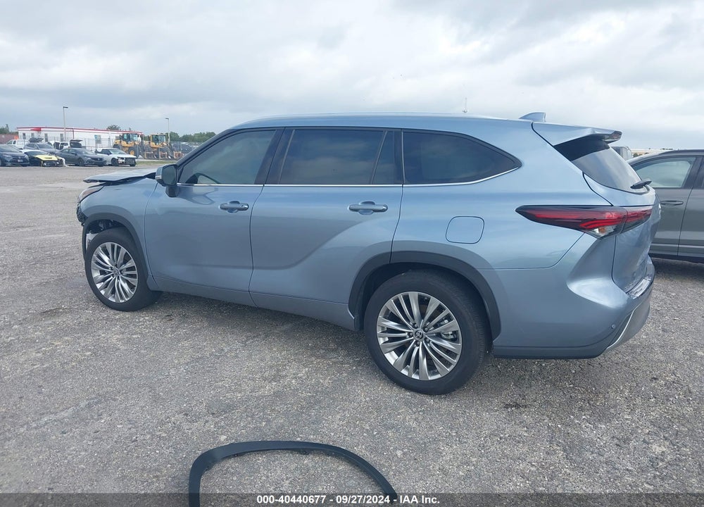 2024 TOYOTA HIGHLANDER PLATINUM VIN: 5TDKDRAHXRS537197