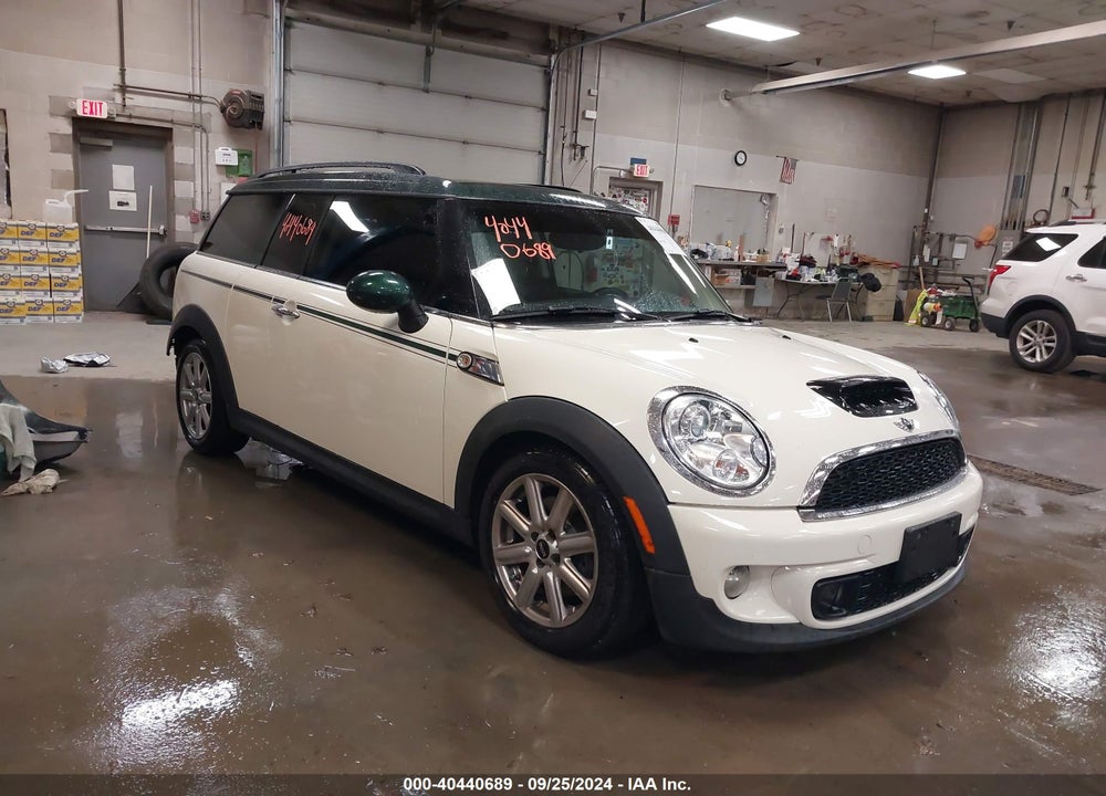 2014 MINI CLUBMAN COOPER S VIN: WMWZG3C50ET800277