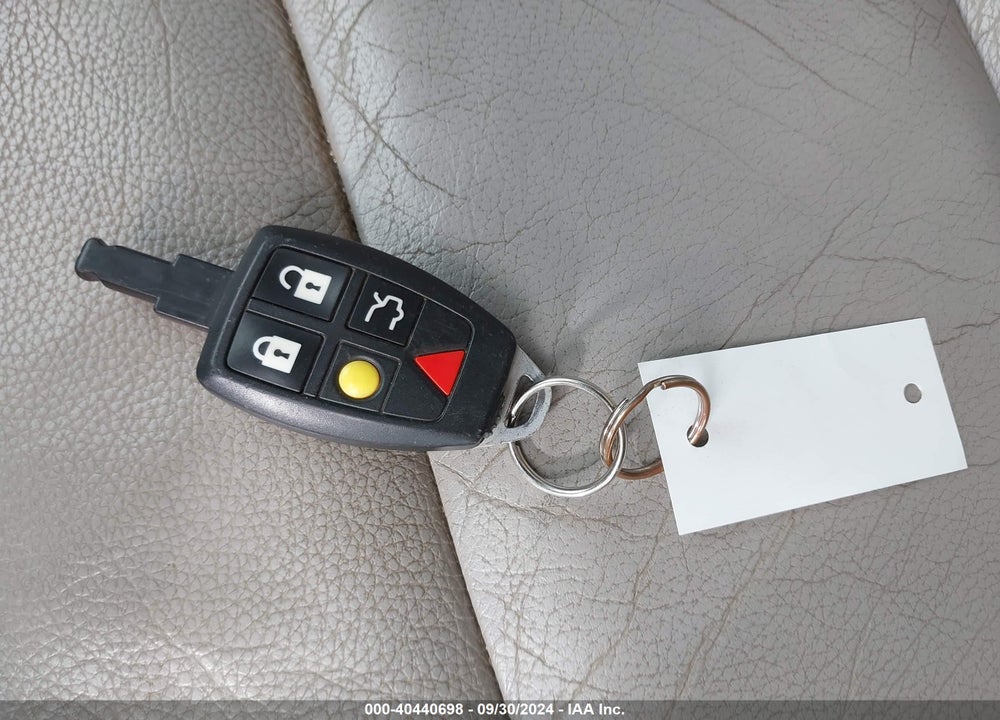 2007 VOLVO V50 2.4I VIN: YV1MW382572313576
