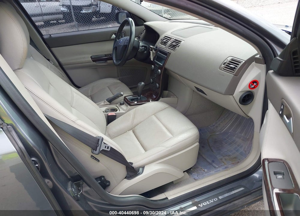 2007 VOLVO V50 2.4I VIN: YV1MW382572313576