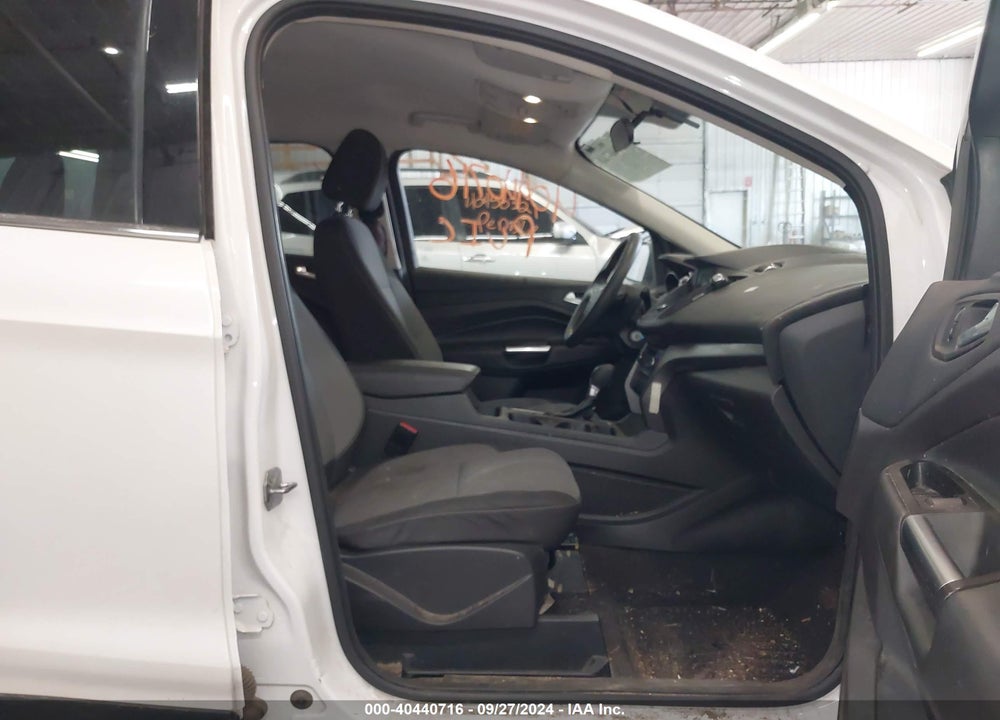 2017 FORD ESCAPE SE VIN: 1FMCU9G99HUD53914