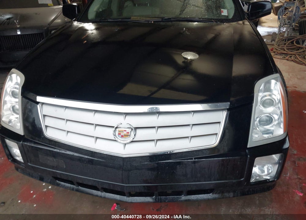 2007 CADILLAC SRX V6 VIN: 1GYEE637470136672