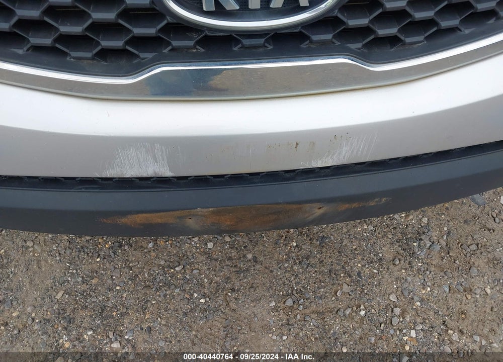 2011 KIA SORENTO EX V6 VIN: 5XYKUDA28BG172682