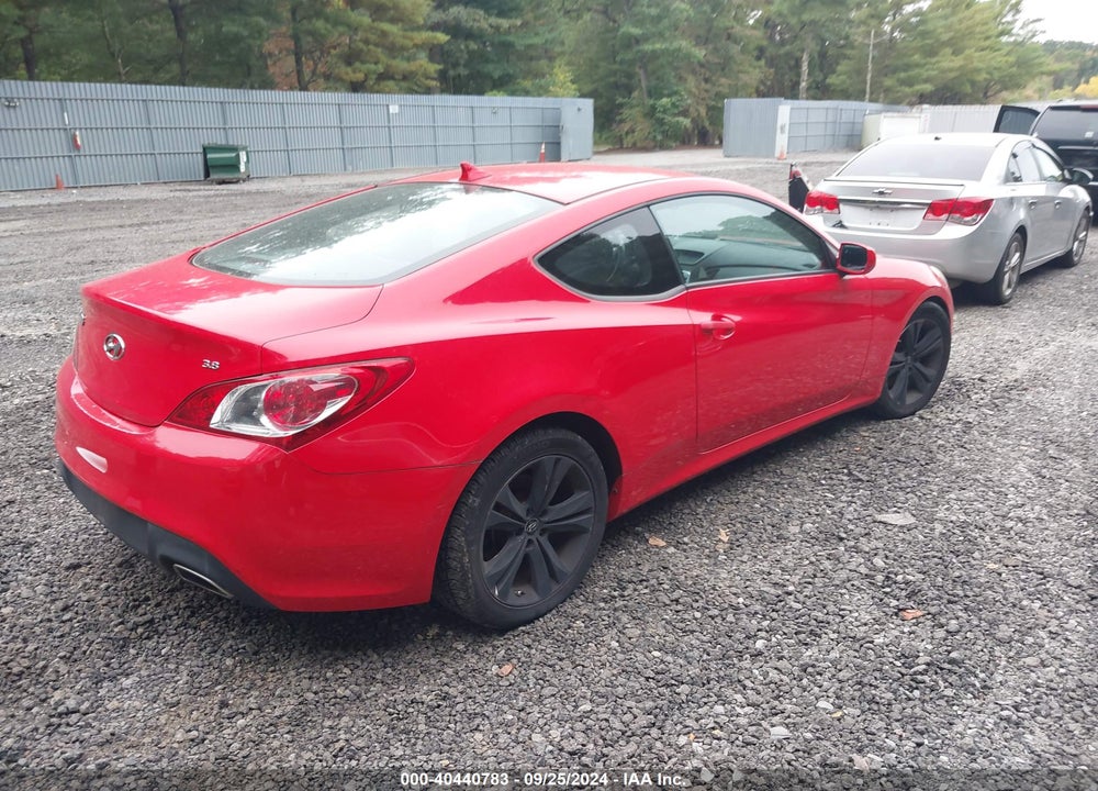 2010 HYUNDAI GENESIS 3.8 VIN: KMHHU6KH1AU023953