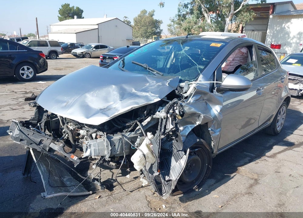 2014 MAZDA 2 SPORT VIN: JM1DE1KZXE0183046