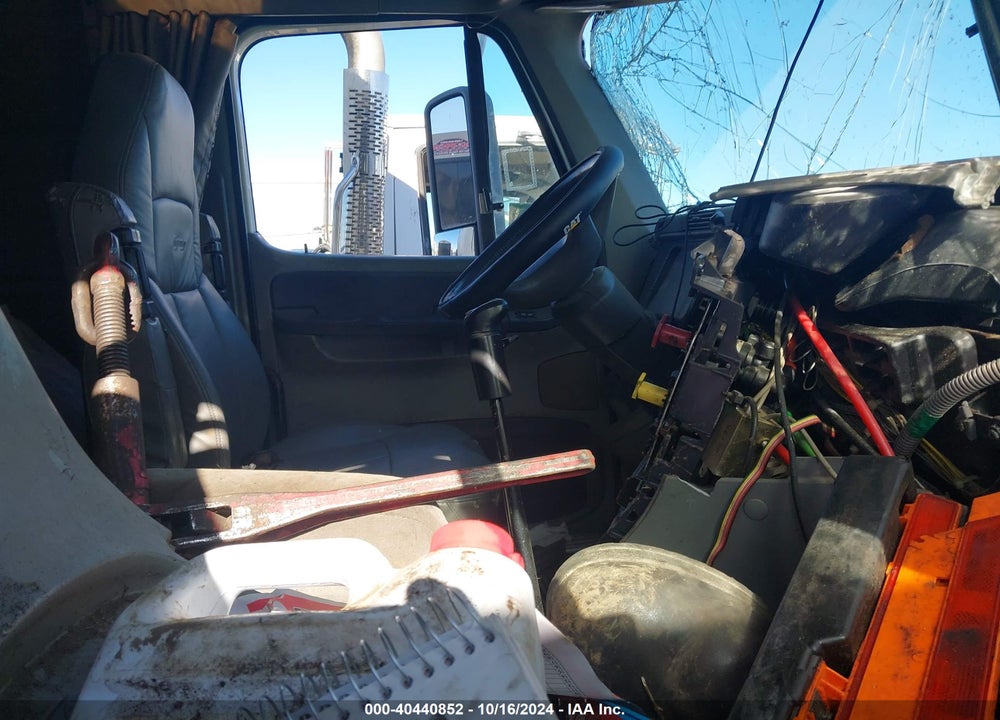 2007 FREIGHTLINER COLUMBIA COLUMBIA VIN: 1FUJA6CK97LX67901