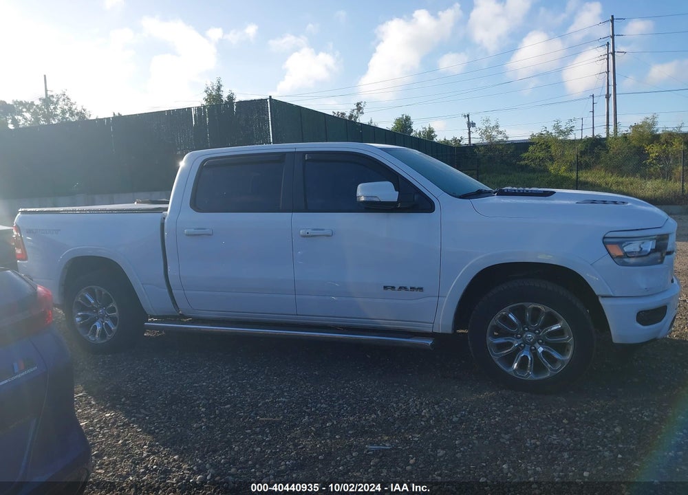 2021 RAM 1500 LAIE  4X4 5'7 BOX VIN: 1C6SRFJT0MN780110